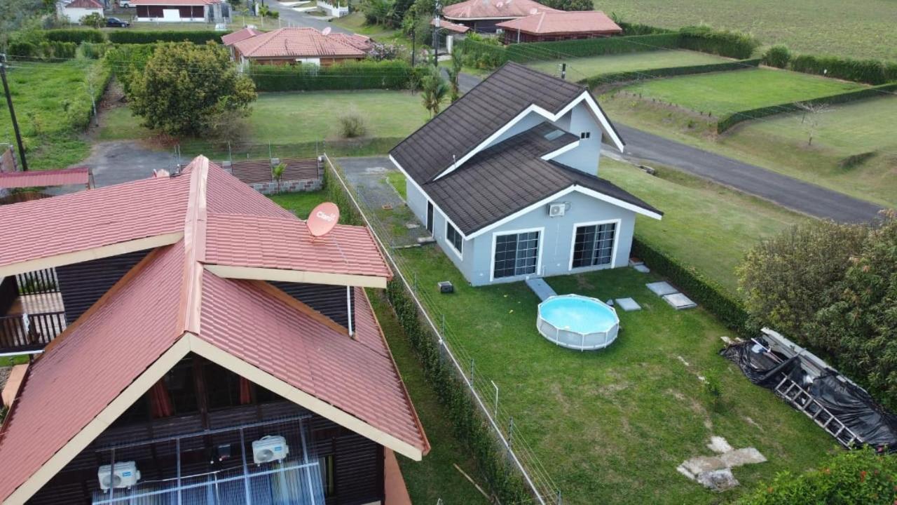 Casa De Las Rosas Volcan Arenal La Fortuna Екстер'єр фото